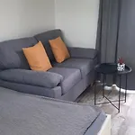 Ferienhaus Surf Shack 1 - Nah Am Meer, Wlan, Gemeinschaftsgarten, Surfschule, Naturstrand, Parkplatz, Radfahrweg, Promenade In 10 Minuten Erreichbar, Stopover Puttgarden *