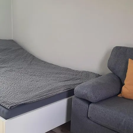 Surf Shack 1 - Nah Am Meer, Wlan, Gemeinschaftsgarten, Surfschule, Naturstrand, Parkplatz, Radfahrweg, Promenade In 10 Minuten Erreichbar, Stopover Puttgarden